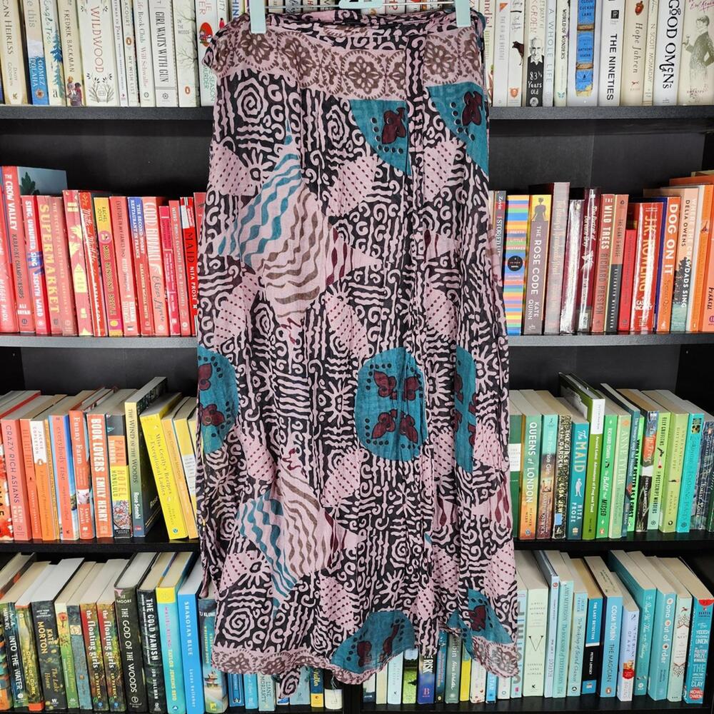 Chic Abstract Maxi Skirt in Pink and Teal